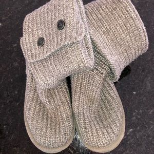 grey knit uggs